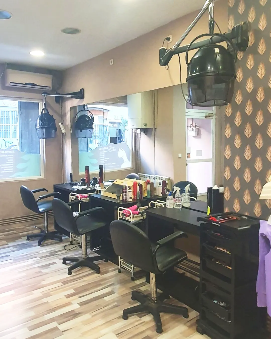 foto del local de la peluquería
